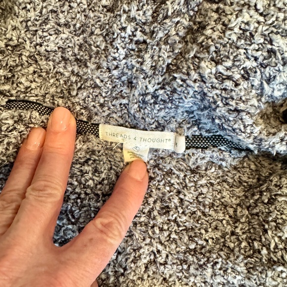 Women's Zip Up Cardigan, M, EUC, Hood, Heather gray - Picture 10 of 11